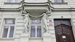 Atlanti a karyatidy