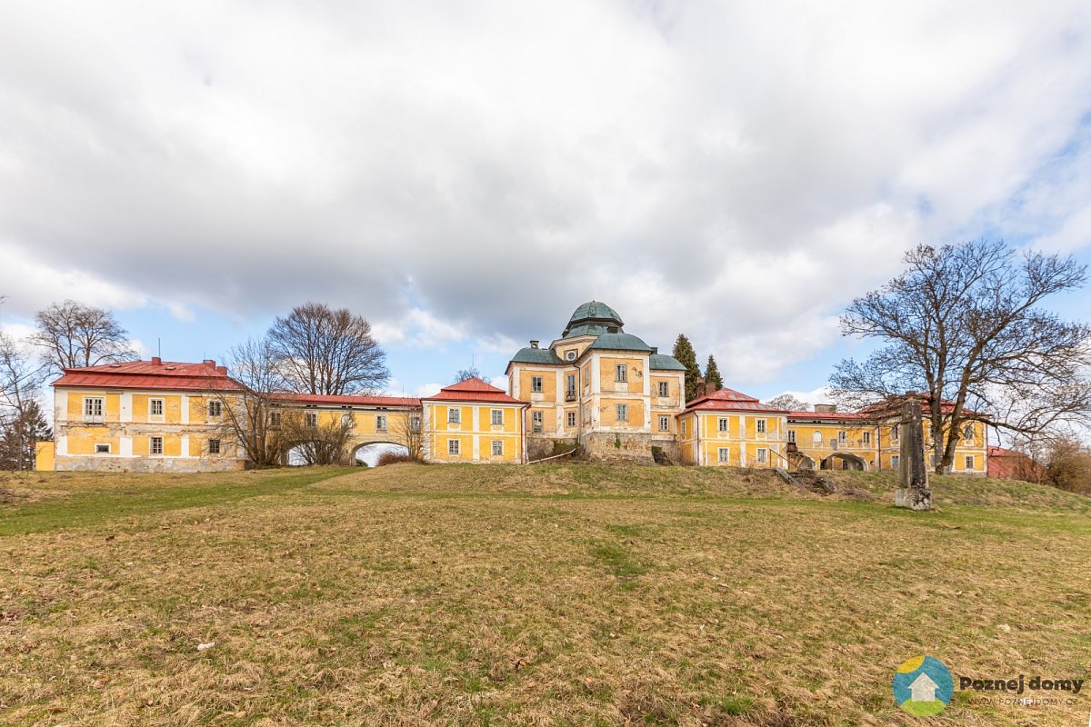 Zámek Diana - Rozvadov (Exteriér), autor: Radomír Kočí, datum: 29.3.2026