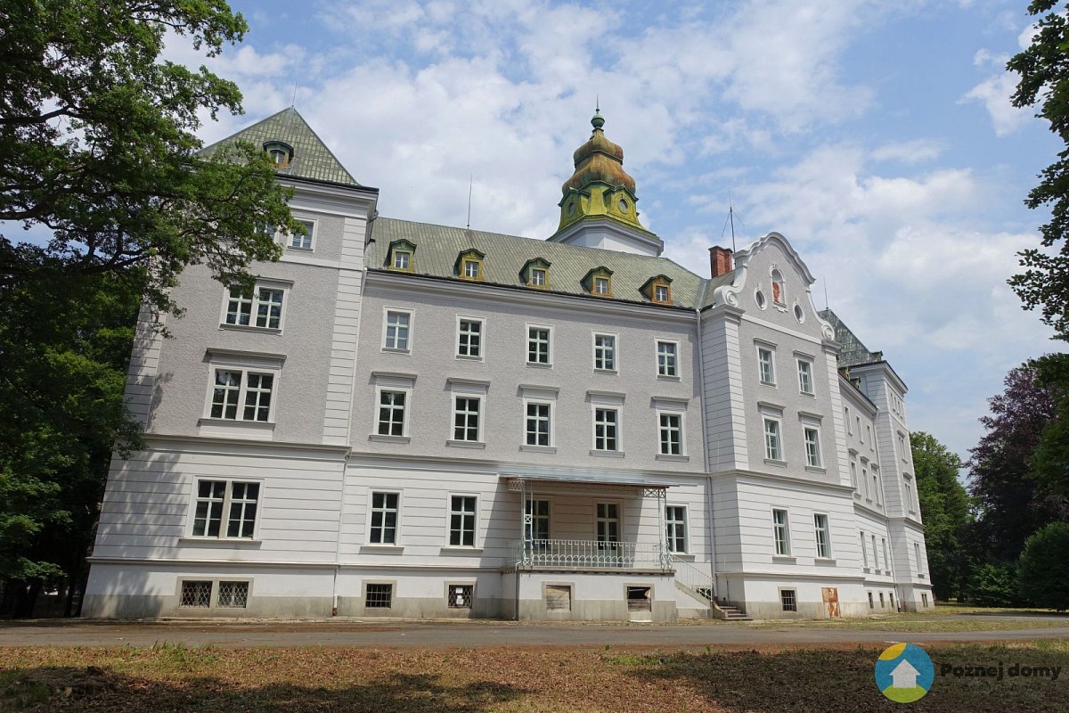 Nový zámek Chodová Planá (Exteriér), autor: Blanka Stejskalová, datum: 16.06.2022