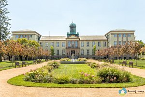 Hotel Zámeček Poděbrady (Exteriér), autor: Radomír Kočí, datum: 13.8.2024