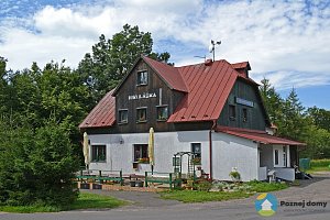 Horská chata Mikuláška (Exteriér), autor: Von RomanM82 - Eigenes Werk, CC BY-SA 4.0, https://commons.wikimedia.org/w/index.php?curid=125086119