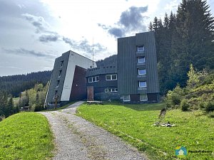 Hotel Banka - Před přestavbou (Exteriér), autor: Vojtěch Srnka