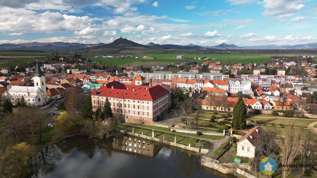 Zámek Libochovice (Exteriér), autor: Petr Maryška, datum: 24.02.2024