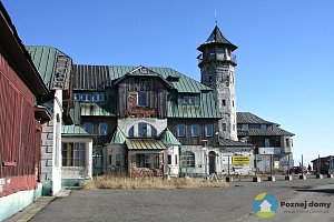 Horský hotel Klínovec (Exteriér), autor: https://vary.rozhlas.cz/, datum: 2016