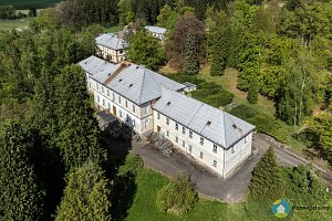 Zámek Březina (Exteriér), autor: Tomáš Tuček, datum: 27.04.2024