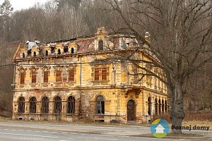 Hotel Central Bečov nad Teplou (Exteriér), autor: Robert Charvát, datum: 2018