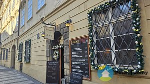 U Tří zlatých trojek (Exteriér)