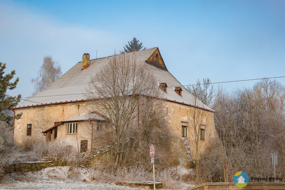 Tvrz Dolní Libchavy (Exteriér), autor: Filip Langer, datum: 28.1.2022