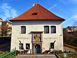 Podskalská celnice (Exteriér), autor: Autor: VitVit – Vlastní dílo, CC BY-SA 4.0, https://commons.wikimedia.org/w/index.php?curid=54074550