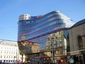 Zlatý Anděl (Exteriér), autor: Autor: Honza Groh (Jagro) – Vlastní dílo, CC BY-SA 3.0, https://commons.wikimedia.org/w/index.php?curid=3480568