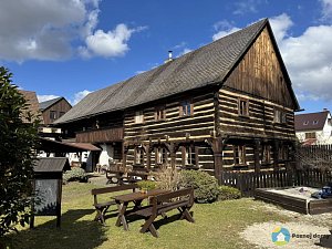 Rychta Jestřebí (Exteriér)