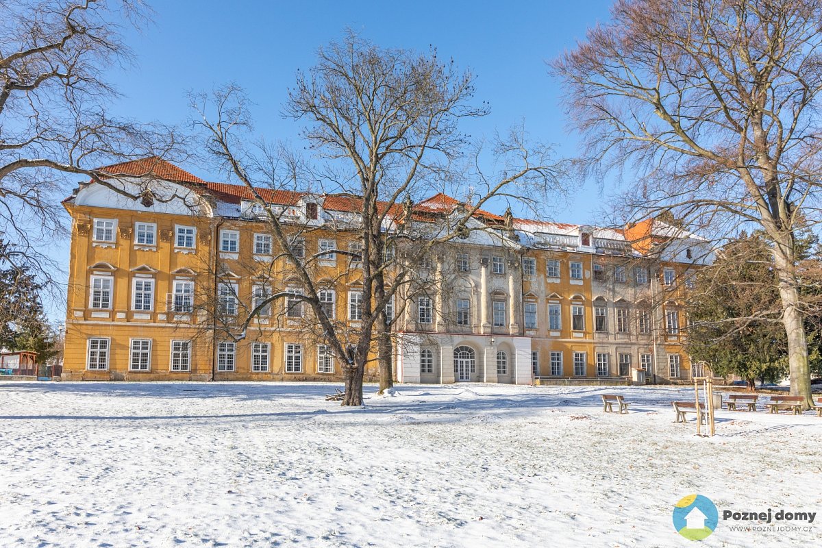 Zámek Horní Beřkovice (Exteriér), autor: Radomír Kočí, datum: 19.1.2024