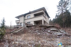 Sklárna a vila Arnošta Pryla - Vila rodiny Pryl (Exteriér), autor: Radomír Kočí, datum: 6.1.2020