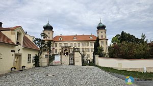 Zámek Mníšek pod Brdy (Exteriér), autor: Radomír Kočí, datum: 20.9.2026