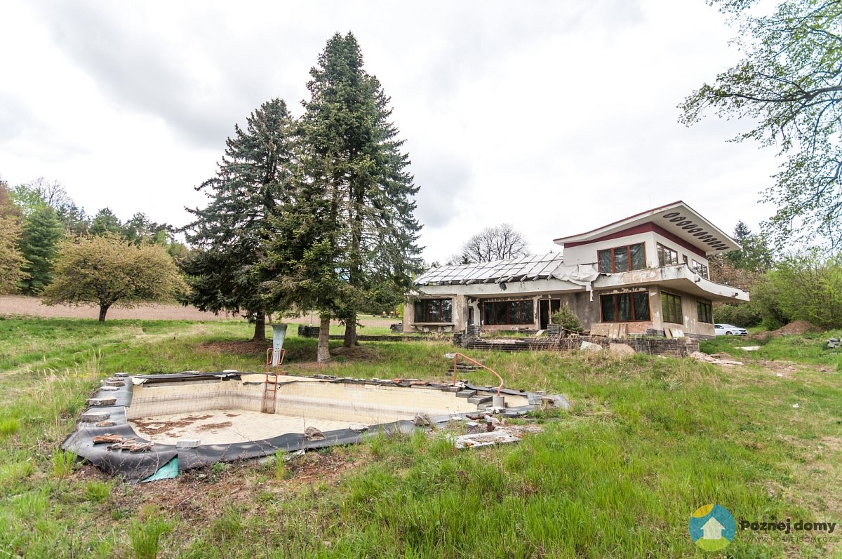 Prezidentská vila Vystrkov (Exteriér), autor: Radomír Kočí, datum: 28.4.2019