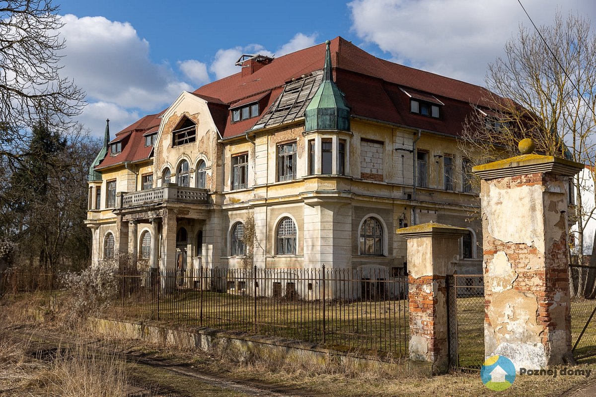 Zámek Chrančovice (Exteriér), autor: Irena Karpíšková, datum: 27.2.2022