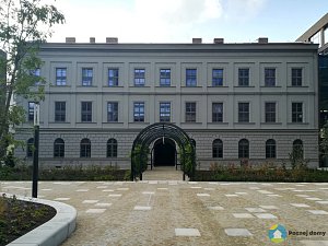 Bochnerův palác (Vlněna) (Exteriér), autor: Autor: RomanM82 – Vlastní dílo, CC BY-SA 4.0, https://commons.wikimedia.org/w/index.php?curid=95251759