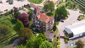 Zámek Zdonín (Exteriér), autor: Radomír Kočí, datum: 8.5.2020