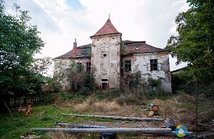 Zámek Petrovice u Miličína (Exteriér), autor: Radomír Kočí, datum: 9.10.2016