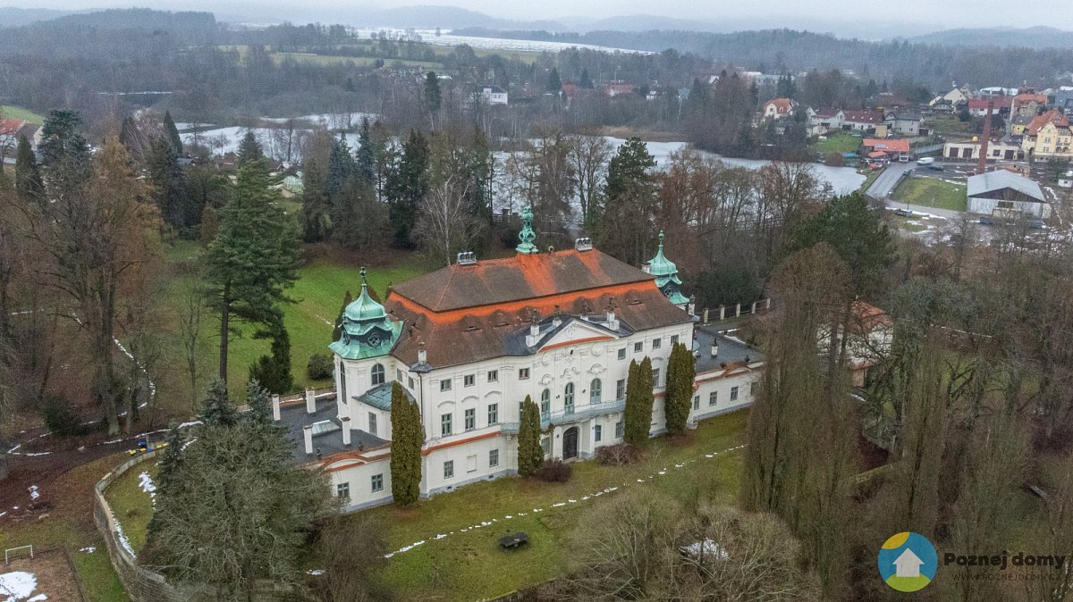 Zámek Nový Falkenburk (Exteriér), autor: Radomír Kočí, datum: 2.12.2025