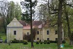 Zámek Otín (Exteriér), autor: Autor: Jklamo – Vlastní dílo, CC BY-SA 4.0, https://commons.wikimedia.org/w/index.php?curid=59110480