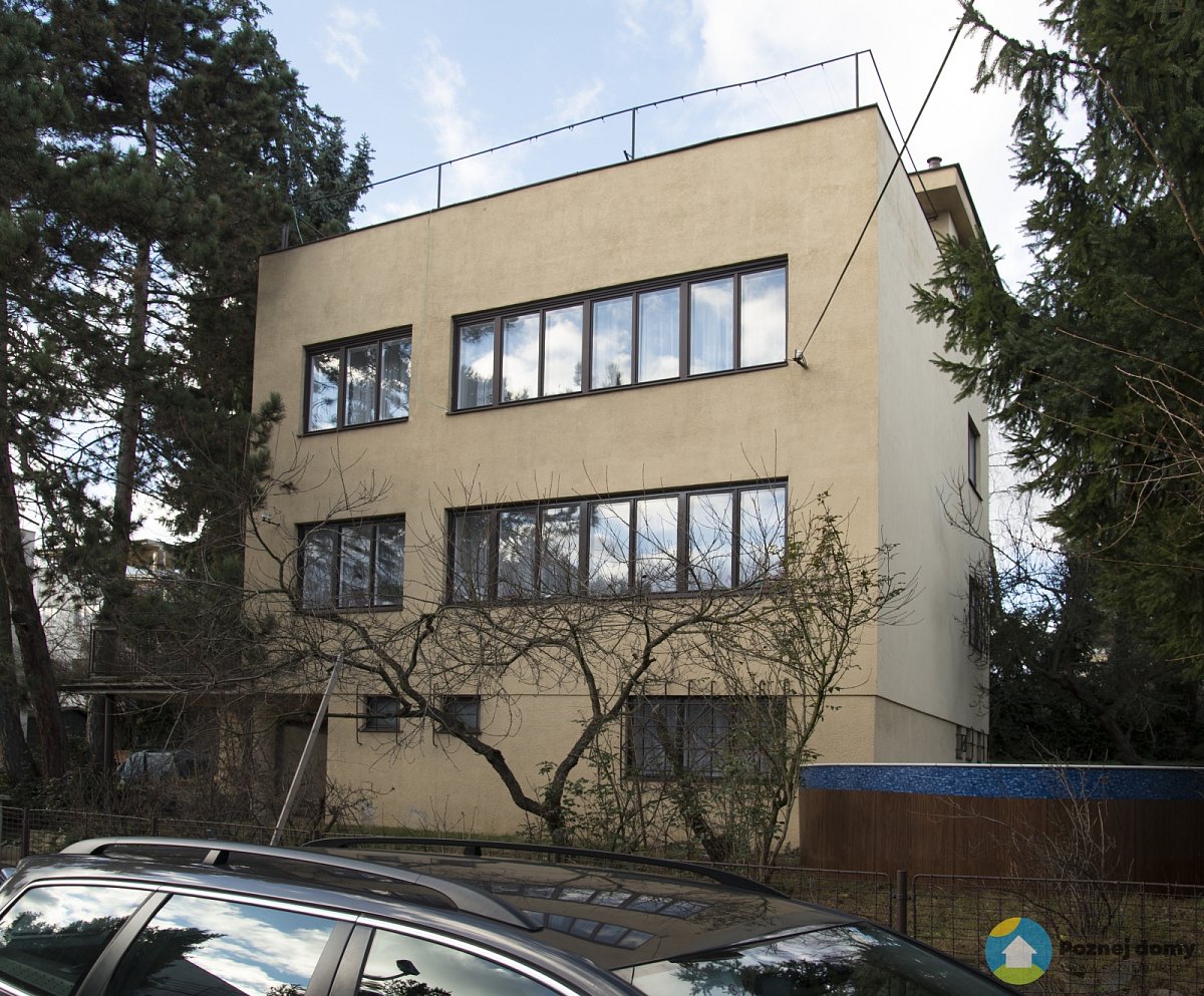 Vila Bautz (Exteriér), autor: Autor: Jirka Dl – Vlastní dílo, CC BY-SA 4.0, https://commons.wikimedia.org/w/index.php?curid=37795100